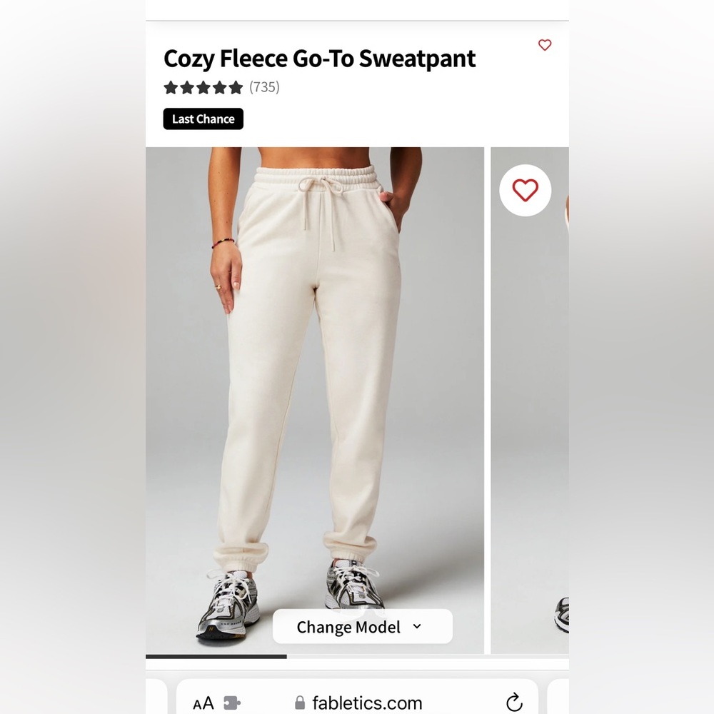 COPY - NWT! Fabletics sweatpants, size medium, short length!